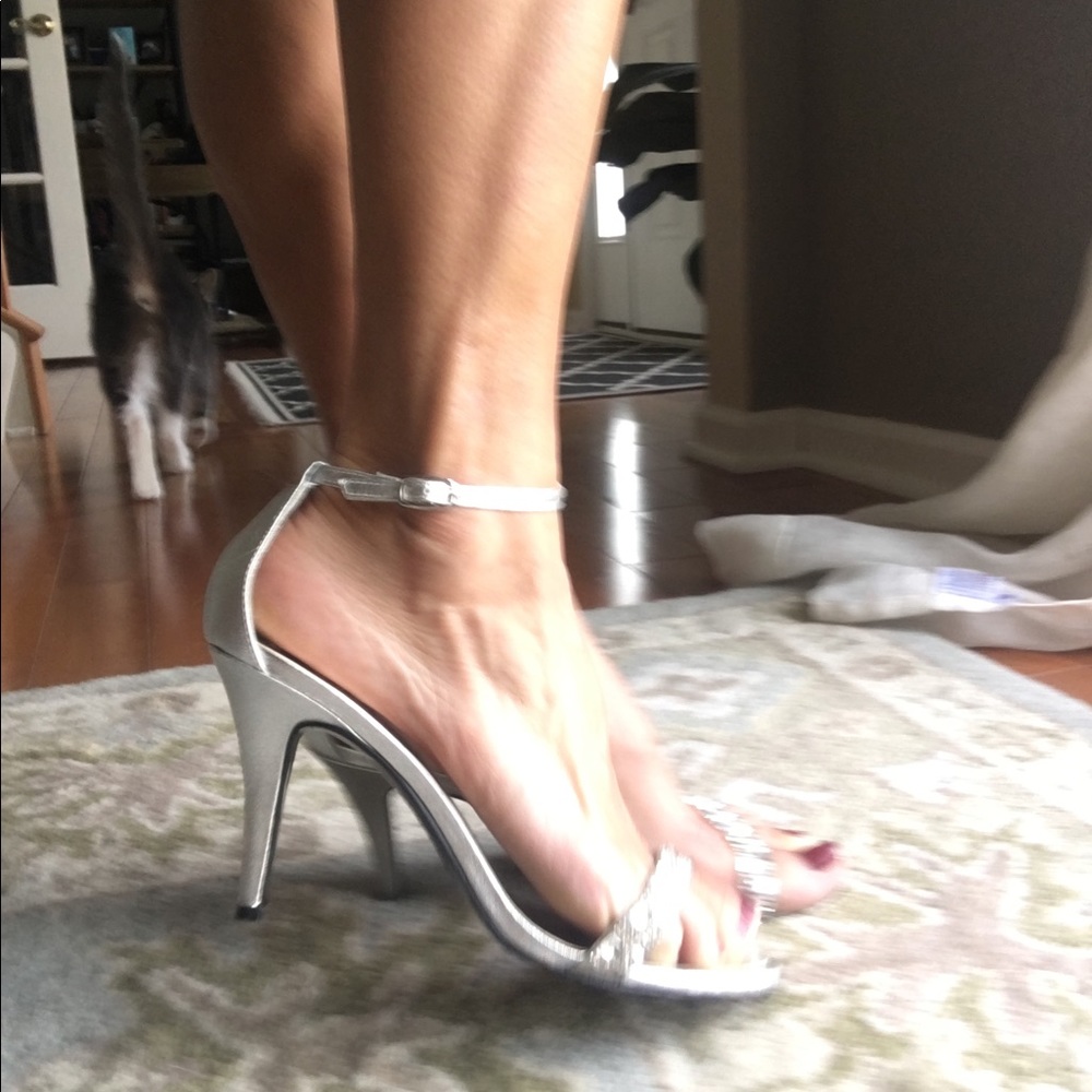 Caparros silver strappy heels - Picture 5 of 7